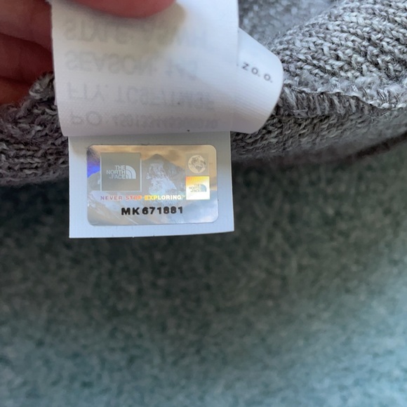 NWOT Northface unisex one size gray winter hat - Picture 6 of 6